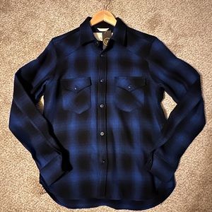 Rogue Territory Men’s western heavy long sleeve medium